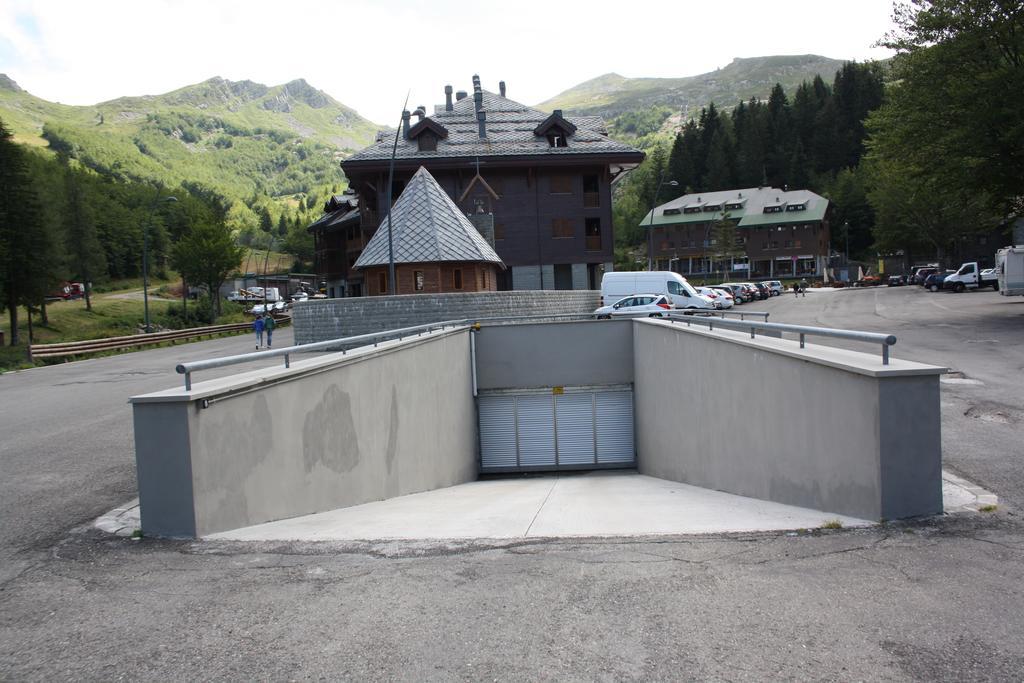 Il Cervo Bianco Aparthotel Abetone Buitenkant foto